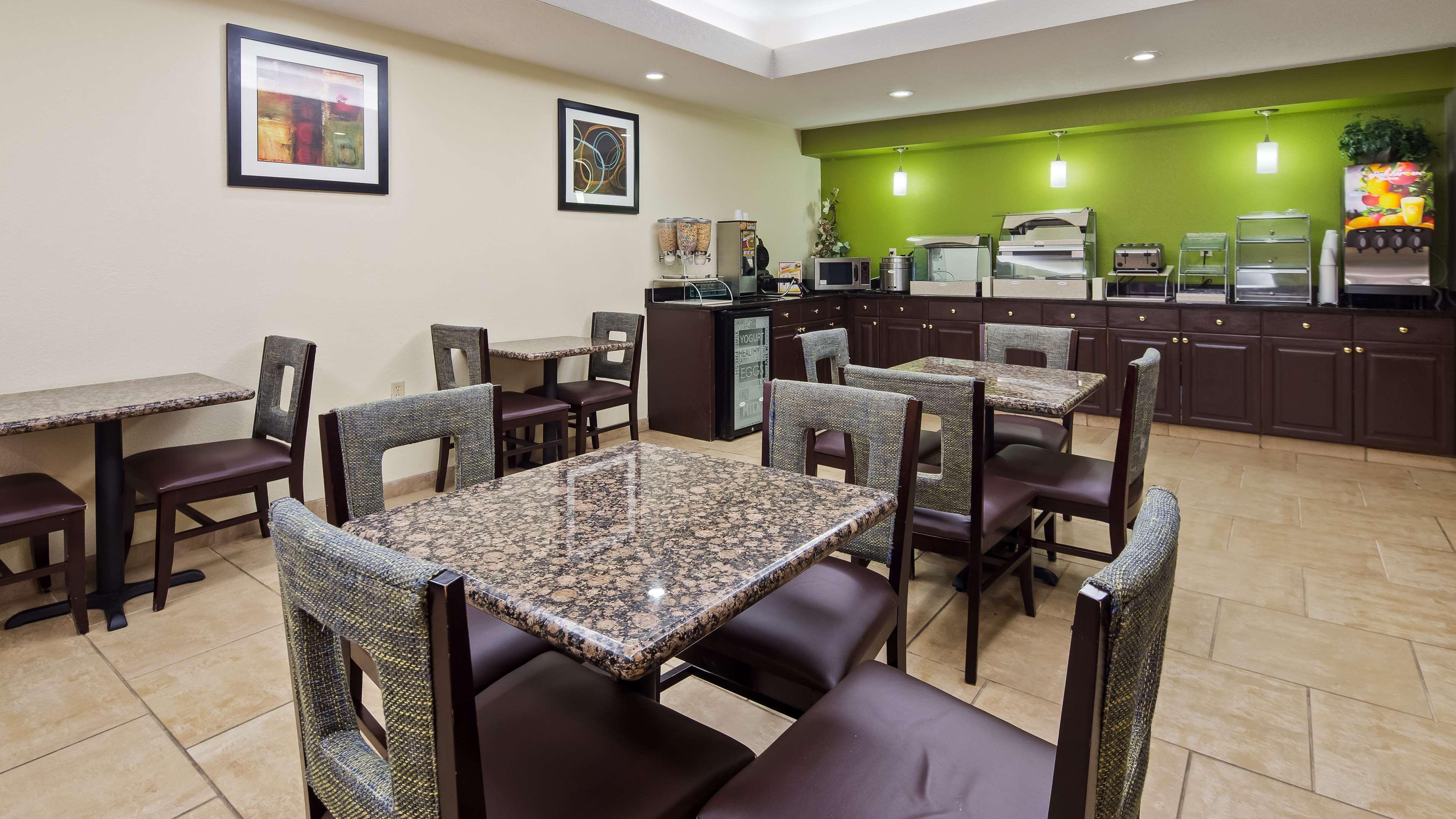 Best Western Lake Cumberland Inn Monticello Buitenkant foto
