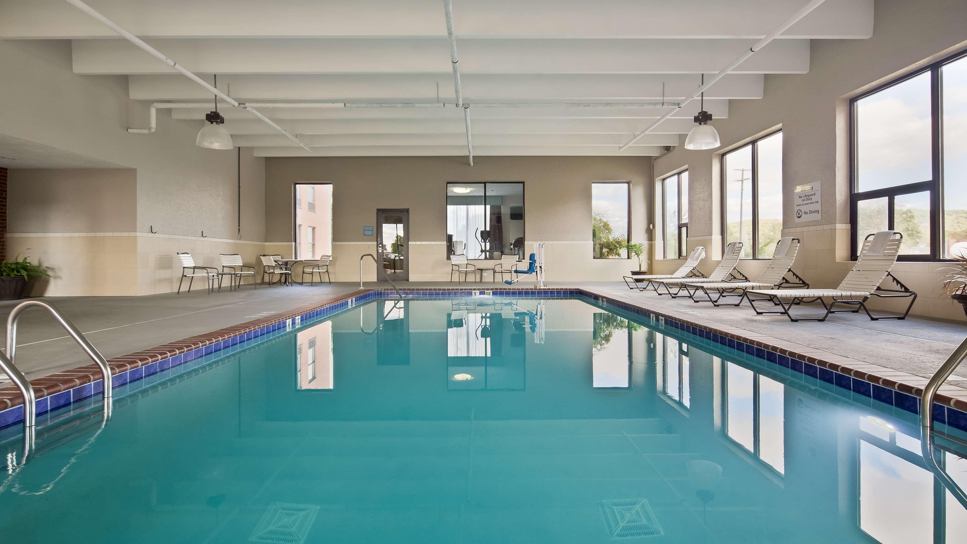 Best Western Lake Cumberland Inn Monticello Buitenkant foto